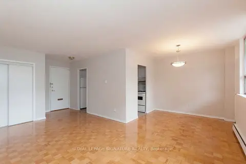 525 Eglinton Avenue E 601