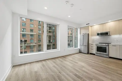 30 Mutual Street E0201