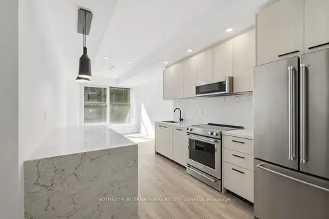 30 Mutual Street E1003