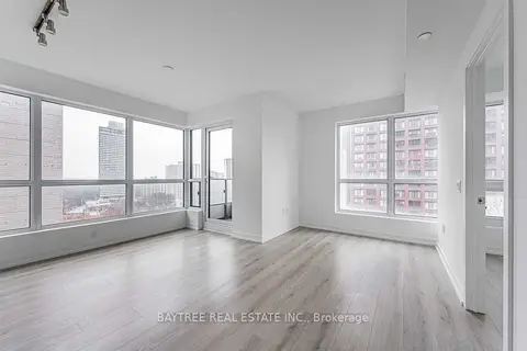 395 Bloor Street E 1611