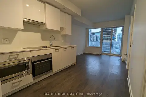 195 Redpath Avenue 3011