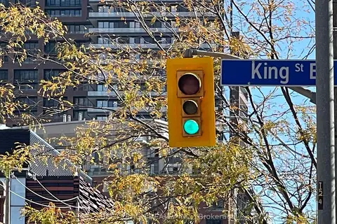 318 King Street E 1313