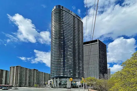 585 Bloor Street E 420