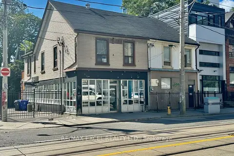 345 Dundas Street E