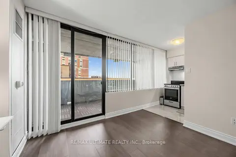 720 Spadina Avenue 603