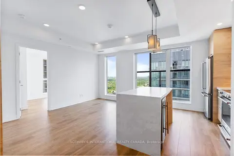 200 Redpath Avenue 1101