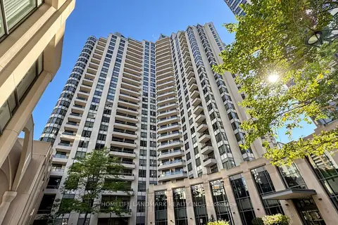 15 Northtown Way 220