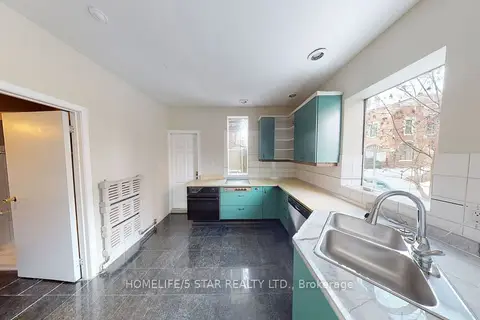 642 Dovercourt Road Apt 1