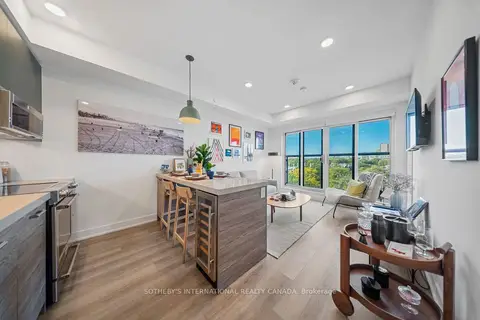 484 Spadina Avenue 210