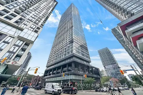 181 Dundas Street E 807