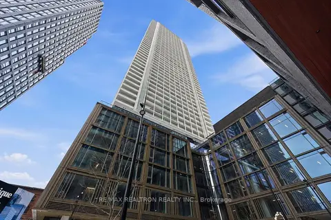 88 Queen Street E 4711