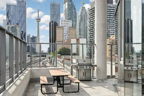 3 Market Street 410