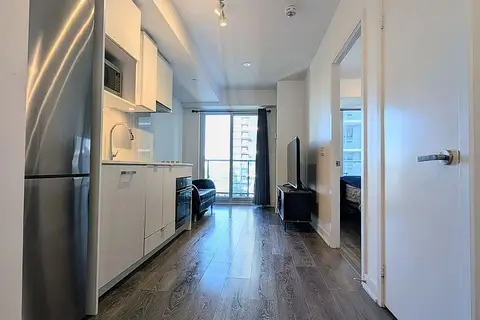 195 NW Redpath Avenue NW 2313