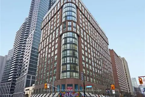 7 Carlton Street 403