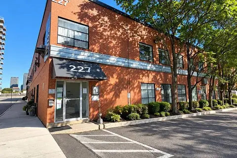 227 Sterling Road E 213