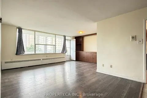 10 Parkway Forest Drive 411