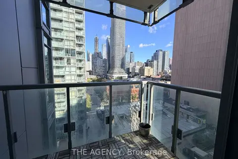38 Grenville Street 1008