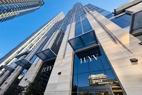 11 Yorkville Avenue 3609
