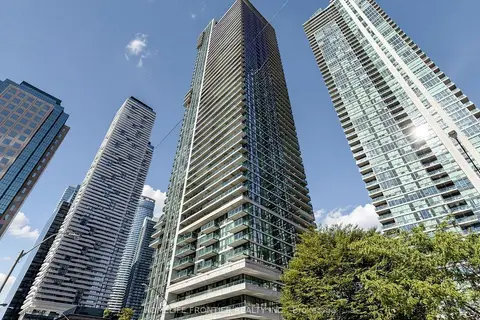 33 Bay Street 707