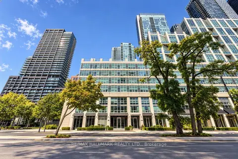 350 Wellington Street W M5