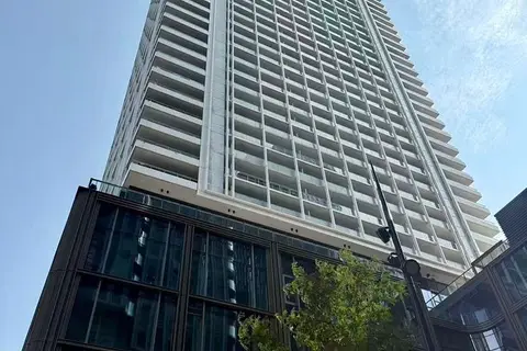 88 Queen Street E 3007