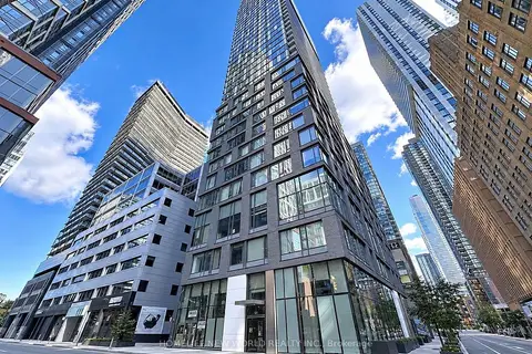 101 Peter Street Ph10