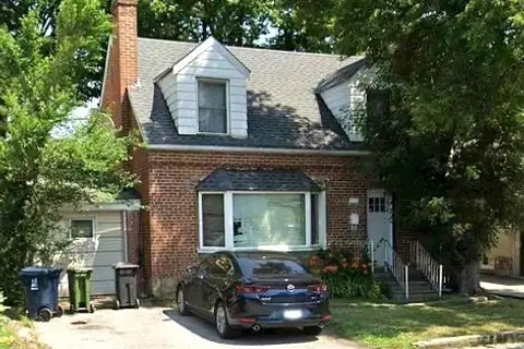 218 Finch Avenue E Bsmt
