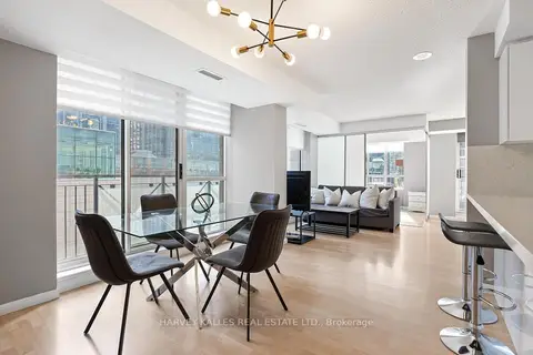 140 Simcoe Street 515