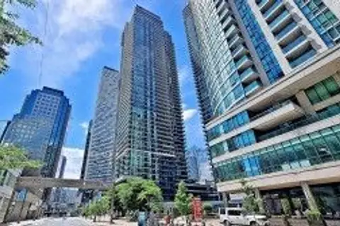33 Bay Street 4903