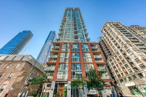126 Simcoe Street 3306