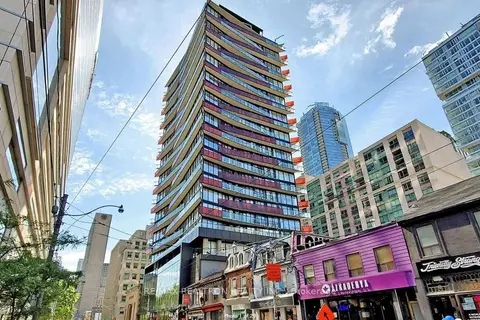 215 Queen Street W 1201