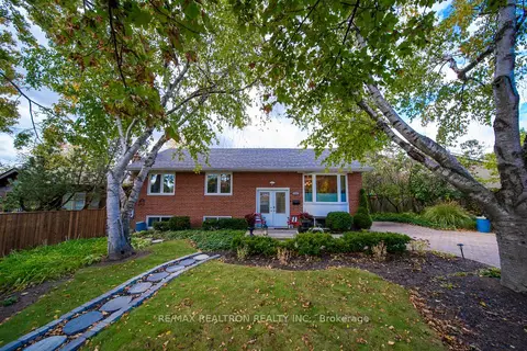 79 Paperbirch Drive