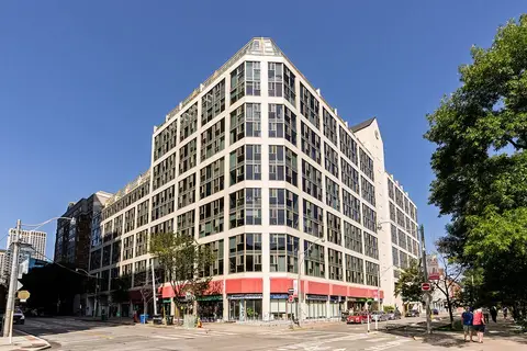 222 The Esplanade 907