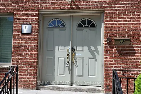 12 Vonda Avenue