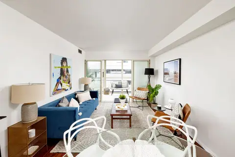 705 King Street W 1414