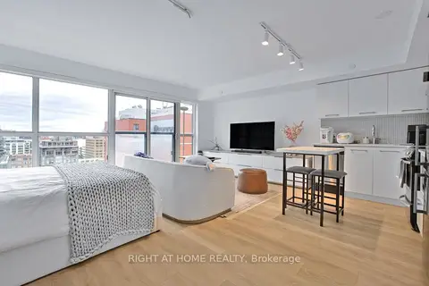 87 Peter Street 1406