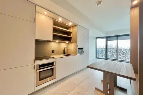 55 Charles Street E 2605