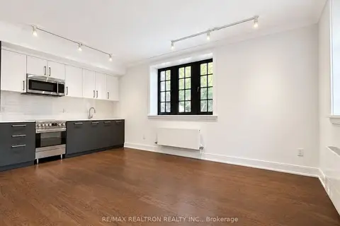 2 Clarendon Avenue 106
