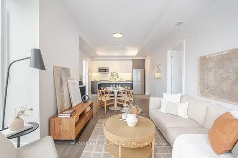 664 Spadina Avenue 606