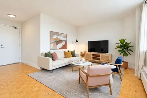 485 Huron Street 206
