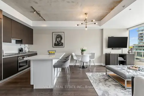 629 King Street W 1022
