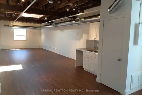 135 Tecumseth Street 9B2