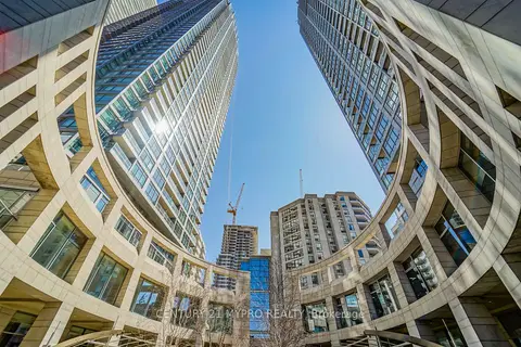 2191 Yonge Street 2707