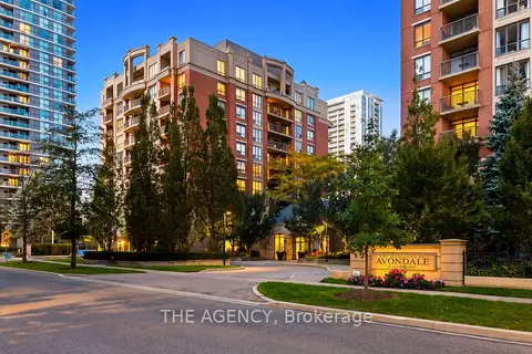 51 Harrison Garden Boulevard 809