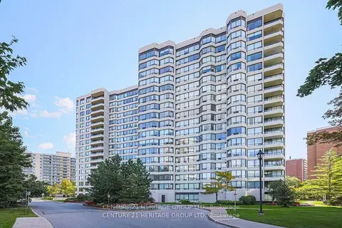 1101 Steeles Avenue W 909