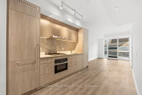 771 Yonge Street 906