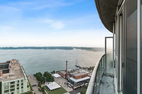 208 Queens Quay W 2604
