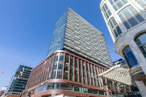 480 Front Street W 1004
