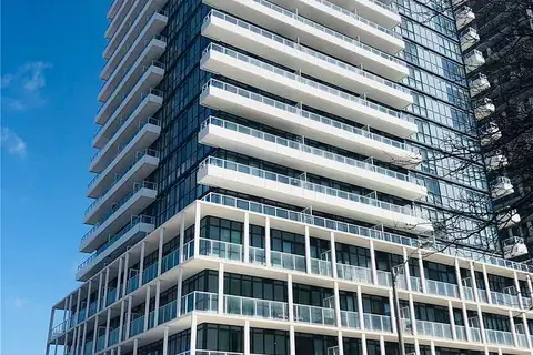 180 Fairview Mall Drive 709