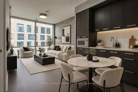 455 Front Street E N416